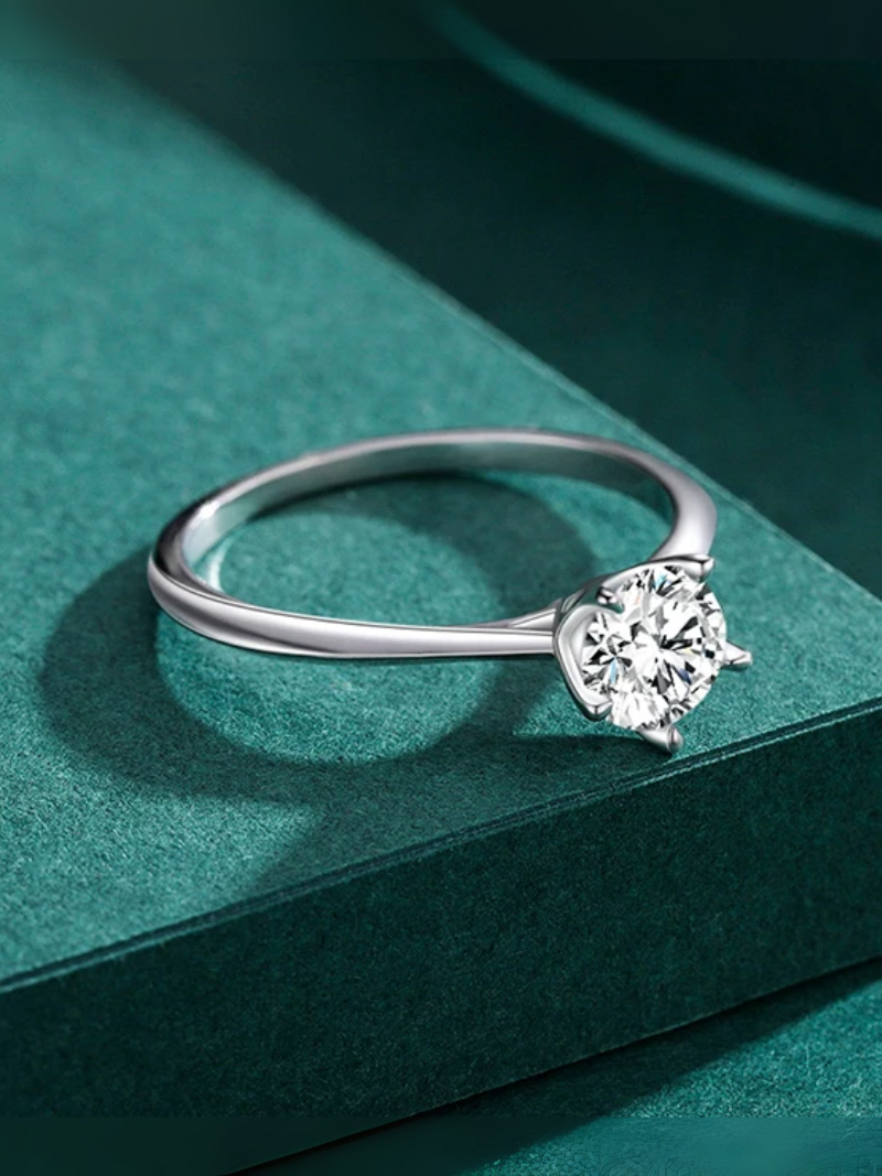 Elegant 925 Sterling Silver Solitaire Ring – Classic Round Cut with Sparkling Zircon Stone