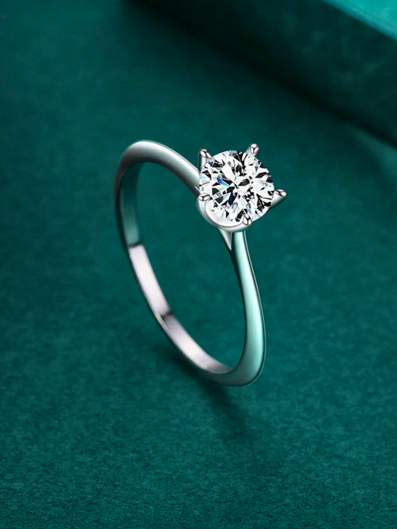 Elegant 925 Sterling Silver Solitaire Ring – Classic Round Cut with Sparkling Zircon Stone