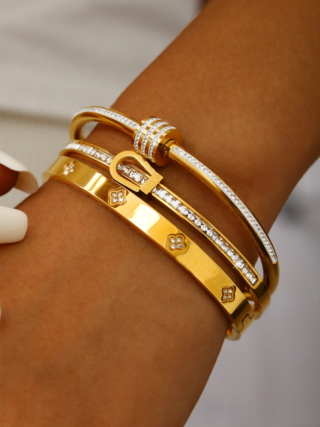 Luxury Gold-Plated Stainless Steel Bracelet Set – Elegant & Tarnish-Free