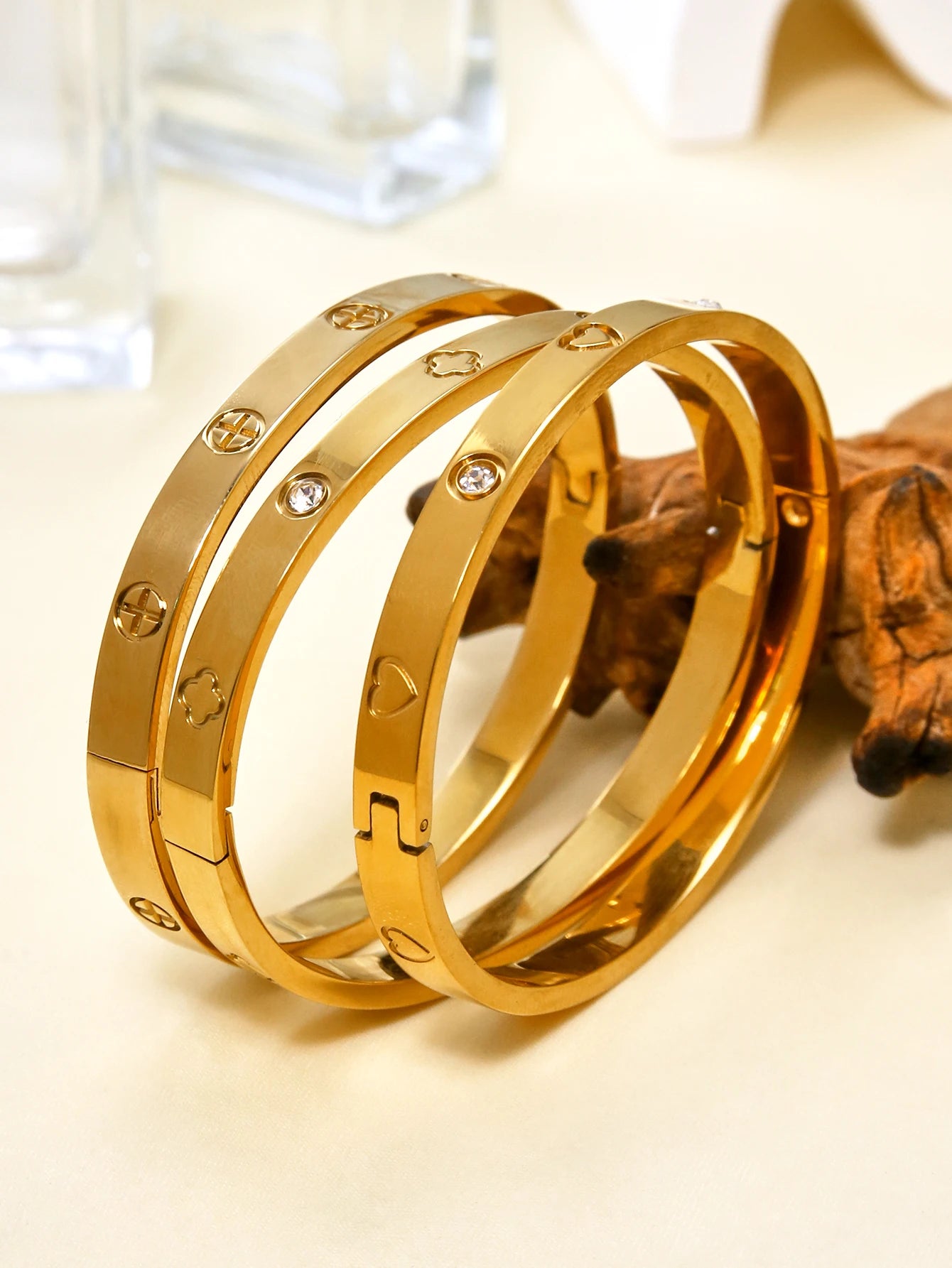 Elegant French-Style 18K Gold-Plated Stainless Steel Bracelet – Clover & Diamond Pattern