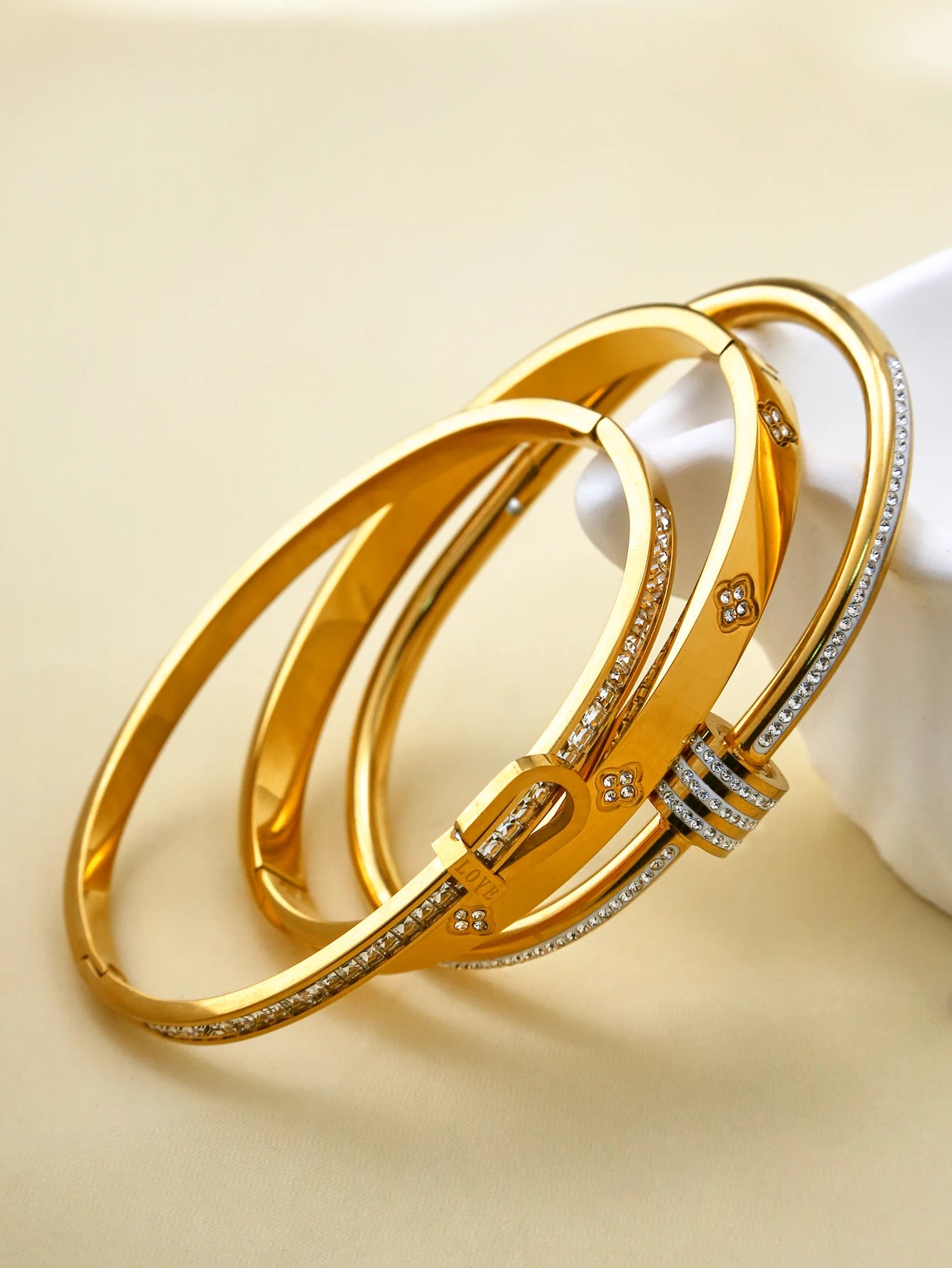 Luxury Gold-Plated Stainless Steel Bracelet Set – Elegant & Tarnish-Free
